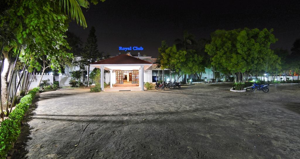 Royal Club Hotell Chennai Eksteriør bilde