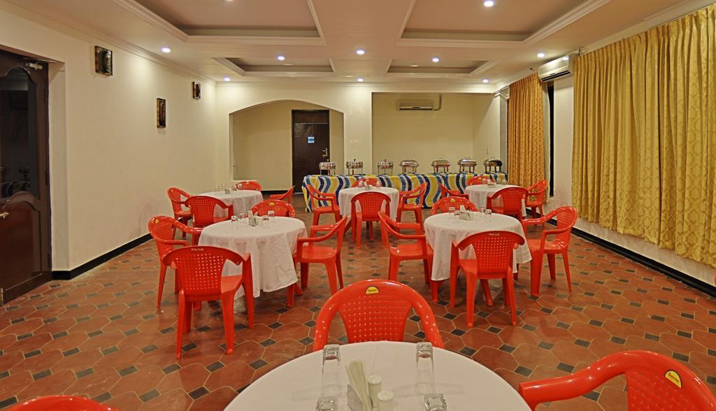 Royal Club Hotell Chennai Eksteriør bilde