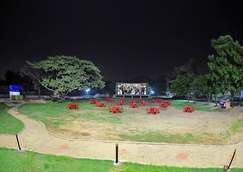 Royal Club Hotell Chennai Eksteriør bilde